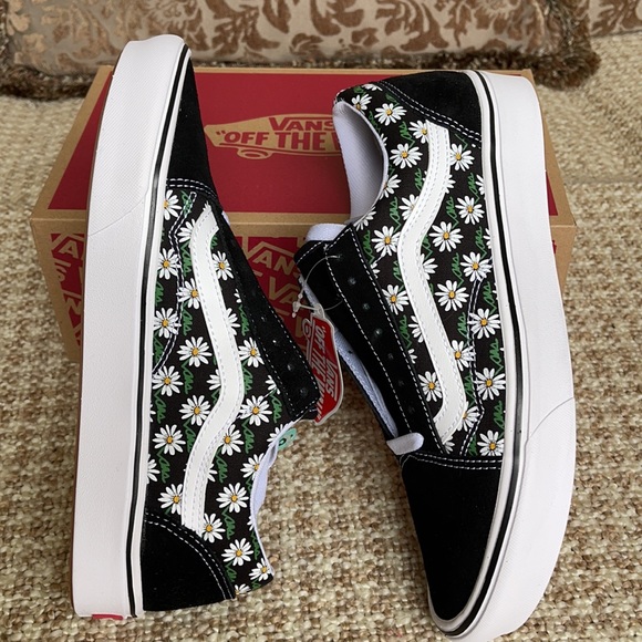 Vans Comfycush Old Skool Scribble Flower DaisyblkW - Picture 2 of 16
